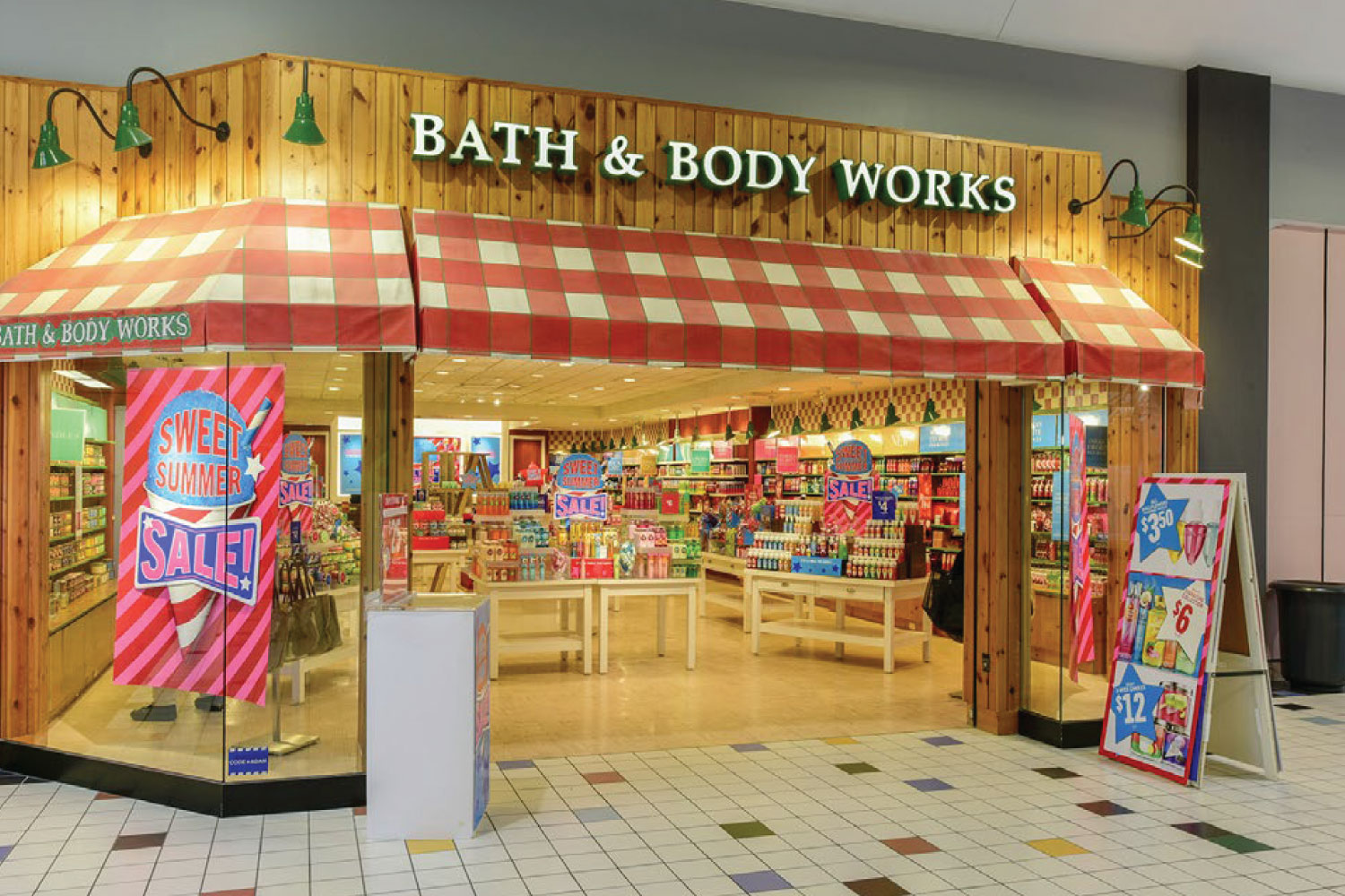 times square marketplace pine tree bath and body works near times square